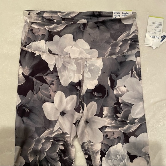 Elevate Legging - Picture 4 of 6